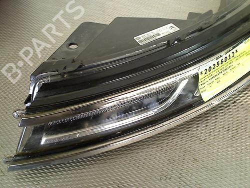Used Left front fog light Left front fog light CITROËN C4 CACTUS 1.2 THP 110 (110 hp) 34614336 34614336