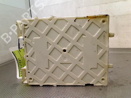 Used Fuse box Fuse box 33246998 33246998