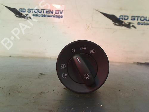 Used Headlight switch SKODA OCTAVIA II Combi (1Z5) 1.2 TSI (105 hp) 17541406