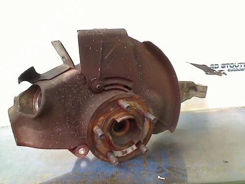 Left front steering knuckle LAND ROVER RANGE ROVER IV (L405) 3.0 TDV6 4x4 | BP29425353M25 