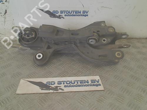 Bras de suspension avant droit MERCEDES-BENZ CLA Coupe (C117) CLA 180 (117.342) (122 hp) 13720301