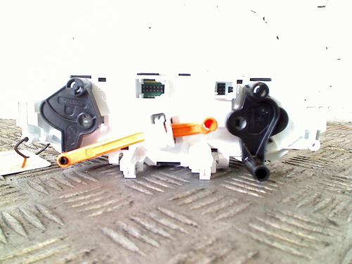 Climate control PEUGEOT 208 I (CA_, CC_) 1.2 VTI 82 | BP11309159I5 