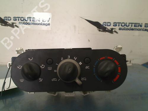 Climate control RENAULT TWINGO II (CN0_) 1.2 (CN0D) | BP15178301I5 