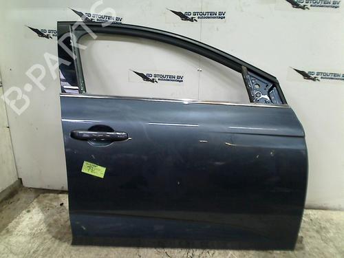 Used Right front door RENAULT MEGANE IV Hatchback (B9A/M/N_) 1.8 Blue dCi 150 (B9A7) (150 hp) 14925565