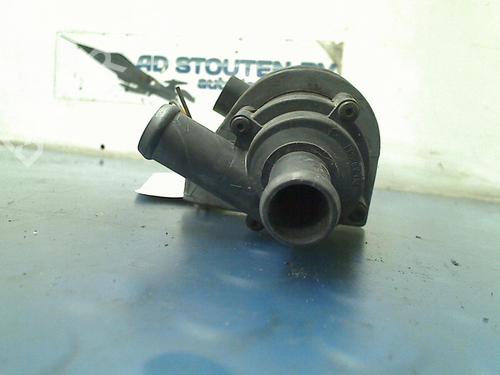 Used Auxiliary water pump Auxiliary water pump 13124030 13124030