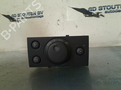 Used Headlight switch OPEL VECTRA C Estate (Z02) 2.8 V6 Turbo (F35) (230 hp) 15290582