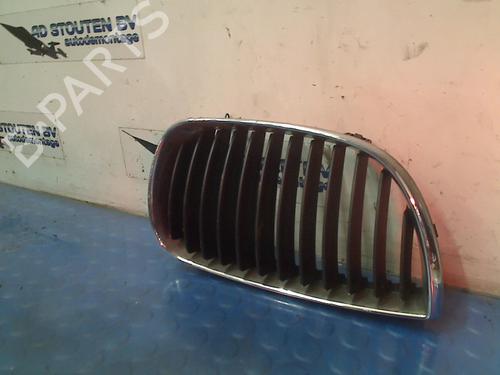 Used Grille Grille BMW 1 (E87) 116 i (115 hp) 11380888 11380888