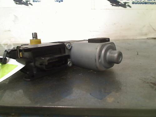 Right front window motor HYUNDAI i30 (FD) 1.4 | BP18949227E20 