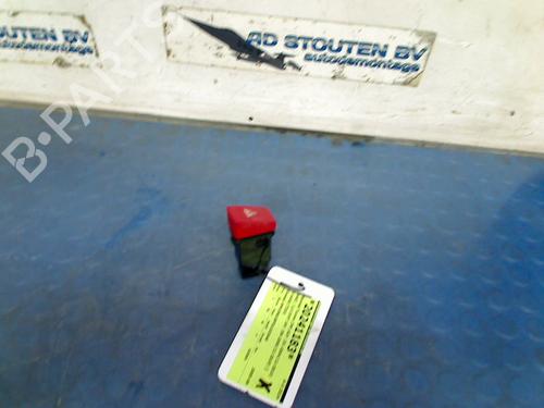 Used Warning switch HYUNDAI TUCSON (JM) 2.0 All-wheel Drive (141 hp) 21188849