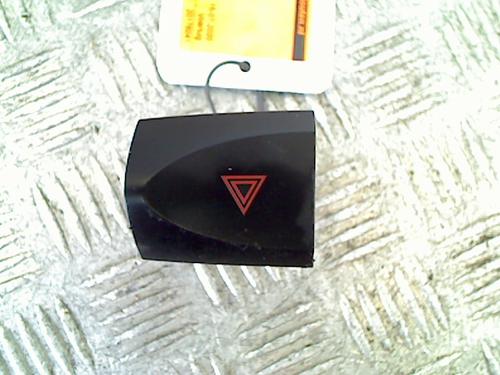 Used Warning switch HYUNDAI SANTA FÉ I (SM) 2.4 16V 4x4 (146 hp) 13125124
