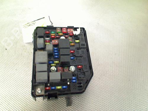 Used Fuse box Fuse box 39247324 39247324