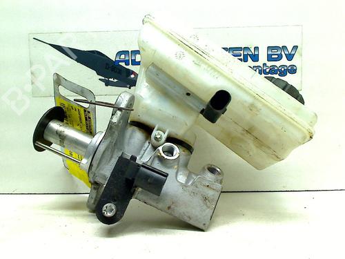 Used Brake master cylinder VW UP! (121, 122, BL1, BL2, BL3, 123) 1.0 (75 hp) 11296722