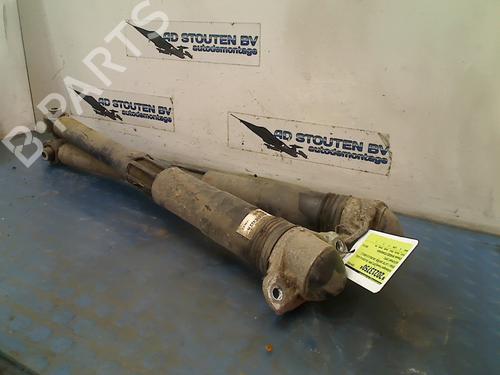 Used Right rear shock absorber VW TOURAN (5T1) 2.0 TDI (150 hp) 13127226
