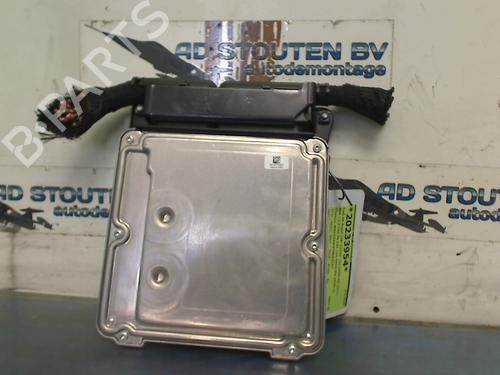 Used Engine control unit (ECU) Engine control unit (ECU) 39561529 39561529