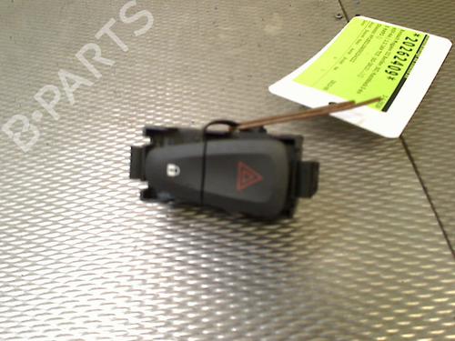 warning-switch-renault-megane-iii-hatchback-bz01_-b3_-2008-36674100 main image