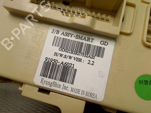 Fuse box HYUNDAI i30 (GD) 1.4 | BP30874875E1