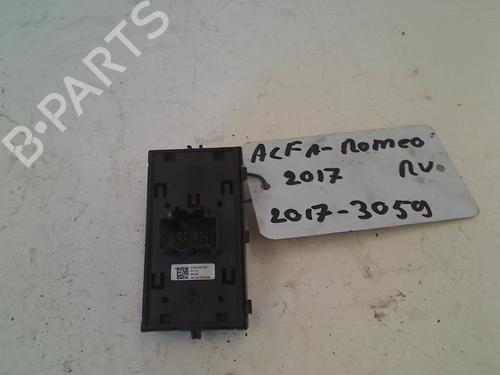 Used Switch ALFA ROMEO GIULIA (952_) 2.2 D (952AFA25, 952AFM25, 952ALA25) (180 hp) 11306352