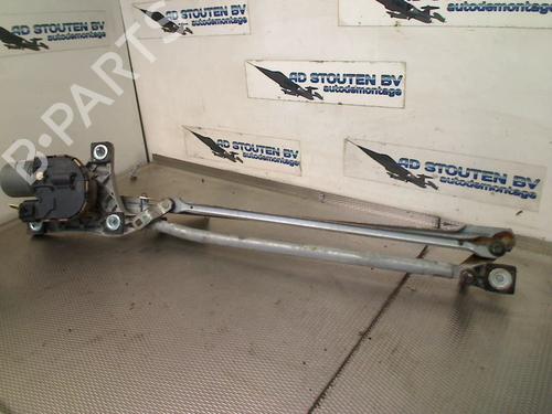 Used Front wipers mechanism VOLVO V50 (545) 2.4 (140 hp) 25737011