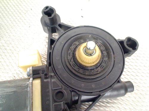 Left front window motor AUDI Q2 (GAB, GAG) 1.4 TFSI | BP38986137E21 - Image 6