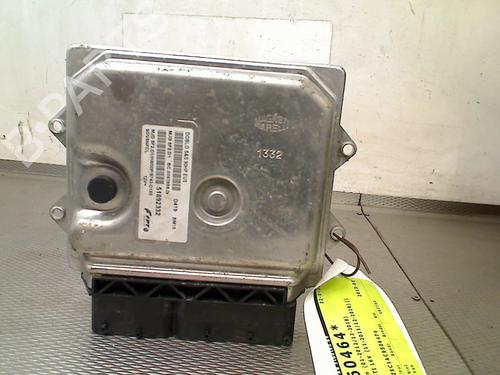 Used Engine control unit (ECU) Engine control unit (ECU) OPEL COMBO Box Body/MPV (X12) 1.3 CDTI (B05) (90 hp) 33876916 33876916