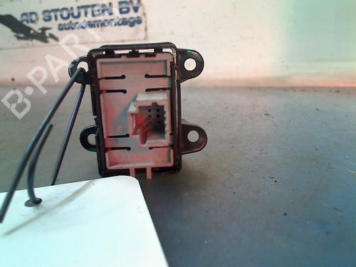 Switch RENAULT LAGUNA III (BT0/1) 2.0 16V Turbo | BP13713657I30 