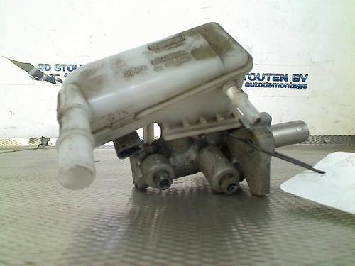 Brake master cylinder FORD FIESTA VI (CB1, CCN) 1.25 | BP25869198M77 