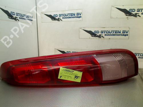 Used Right taillight NISSAN X-TRAIL I (T30) 2.0 4x4 (140 hp) 24219509