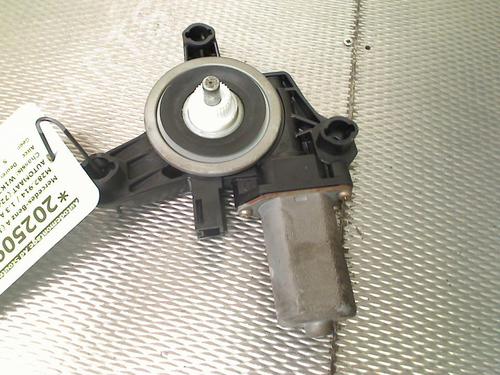 Left rear window motor MERCEDES-BENZ A-CLASS (W177) A 250 e (177.086) | BP37534798E23 - Image 4