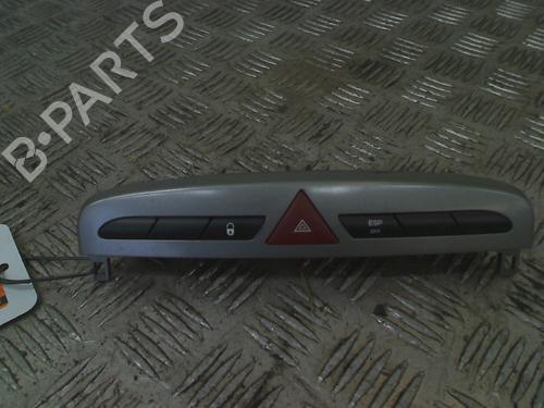 Used Warning switch PEUGEOT 308 I (4A_, 4C_) 1.6 16V (120 hp) 13124152