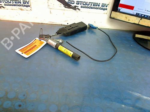 Sikkerhedssele foran venstre CITROËN C3 II (SC_) 1.4 (73 hp) 32370424