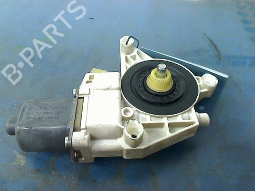 Left rear window motor MERCEDES-BENZ C-CLASS (W204) C 200 Kompressor (204.041) | BP17576629E23 