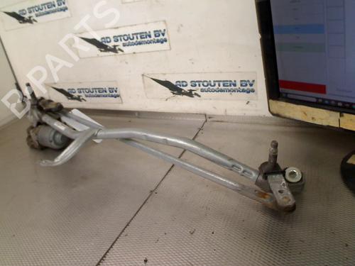 Used Front wipers mechanism Front wipers mechanism MERCEDES-BENZ C-CLASS T-Model (S205) C 250 BlueTEC / d (205.208) (204 hp) 33319362 33319362