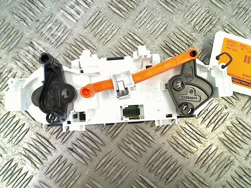 Climate control PEUGEOT 208 I (CA_, CC_) 1.2 VTI 82 | BP11309159I5 