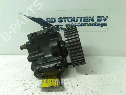 Used Fuel pump FIAT STILO (192_) 1.9 JTD (192_XE1A) (115 hp) 11257641