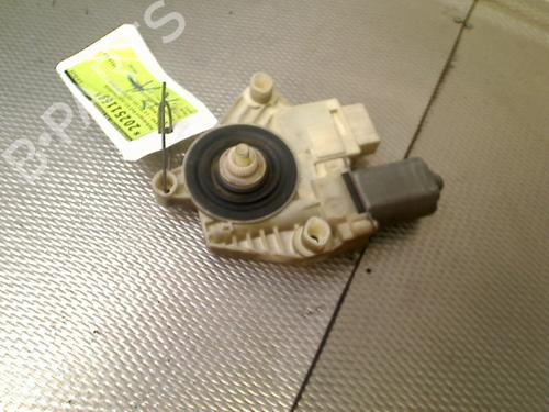 Fensterhebermotor hinten rechts für Fensterhebermotor hinten rechts VW GOLF VII (5G1, BQ1, BE1, BE2) 2.0 GTI (230 hp) 33771175 33771175