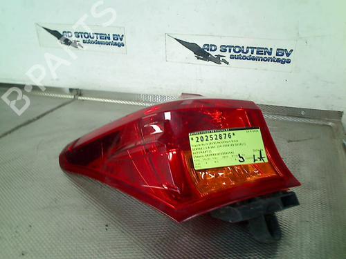 Fanale posteriore sinistro TOYOTA AURIS (_E18_) 1.8 Hybrid (ZWE186_, ZWE186R) (136 hp) 32365357