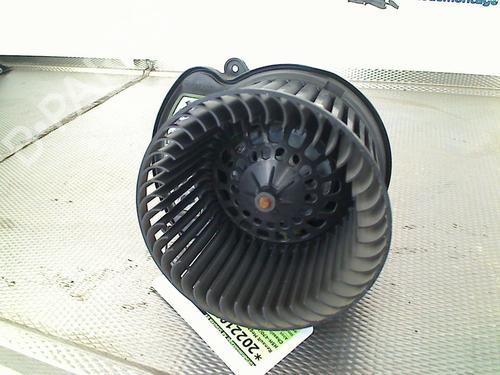 Heater blower motor RENAULT MEGANE IV Grandtour (K9A/M/N_) 1.3 TCe 115 (K9N9) | BP25129433M62 