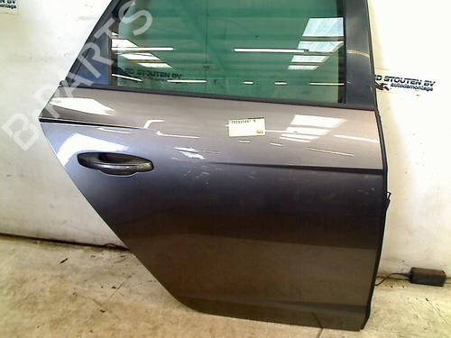 Portier rechts achter SEAT LEON ST (5F8) 1.6 TDI | BP30598084C5