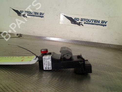 Comutador vidro frente esquerdo HONDA CIVIC VII Hatchback (EU, EP, EV) 1.6 i (EP2, EU8, EU6) (110 hp) 31286355