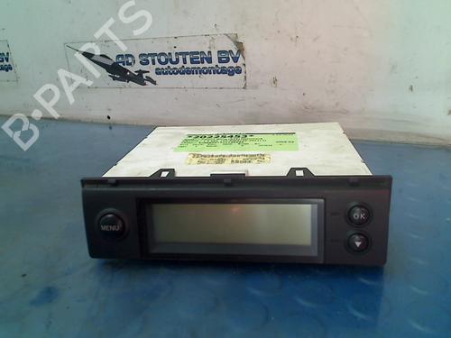 Used Display monitor NISSAN MICRA III (K12) 1.2 16V (80 hp) 12569393