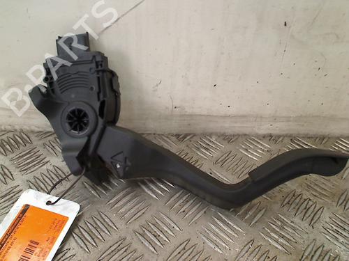 Used Pedal PEUGEOT 208 I (CA_, CC_) 1.2 VTI 82 (82 hp) 13124408