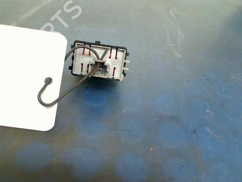 Switch RENAULT MEGANE III Grandtour (KZ0/1) 1.5 dCi (KZ09, KZ0D, KZ1G, KZ29, KZ14, KZ1W, KZ10, KZ1F,... | BP21586514I30 
