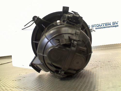 Heater blower motor OPEL CROSSLAND X / CROSSLAND (P17, P2QO) 1.2 (75) | BP25729137M62 