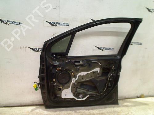Right front door PEUGEOT 208 I (CA_, CC_) 1.2 VTI 82 | BP21819338C3