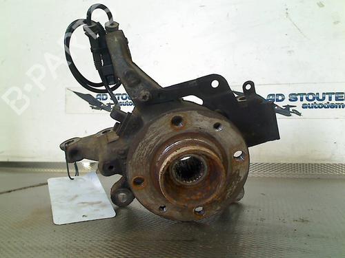 Left front steering knuckle RENAULT CAPTUR I (J5_, H5_) 1.2 TCe 120 | BP30435371M25 