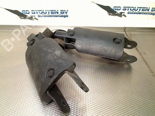Used Right front suspension arm Right front suspension arm LAND ROVER RANGE ROVER VELAR (L560) 2.0 D240 SD4 4x4 (241 hp) 39707591 39707591