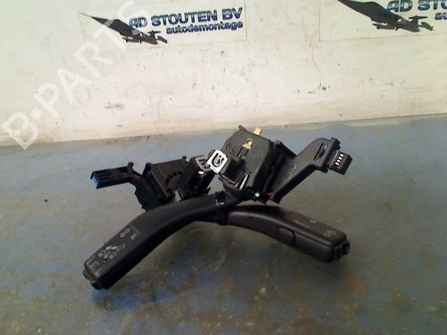 Used Steering column stalk SKODA OCTAVIA II (1Z3) 1.6 (102 hp) 17358634