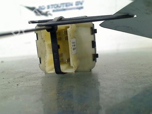 Left front window switch RENAULT CLIO IV (BH_) 0.9 TCe 90 (BHNF, BHMA, BHMH, BHJK, BHJR) | BP23567441I27 