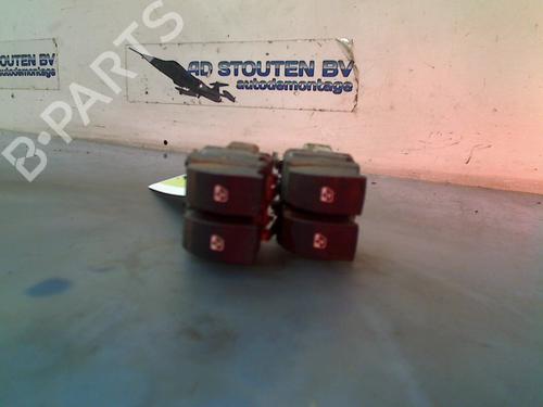 Used Switch RENAULT MEGANE II Estate (KM0/1_) 1.5 dCi (KM1F) (86 hp) 13545379