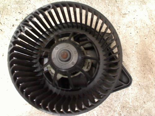 Used Heater blower motor OPEL VIVARO A Van (X83) 2.0 CDTI (F7) (114 hp) 11261792
